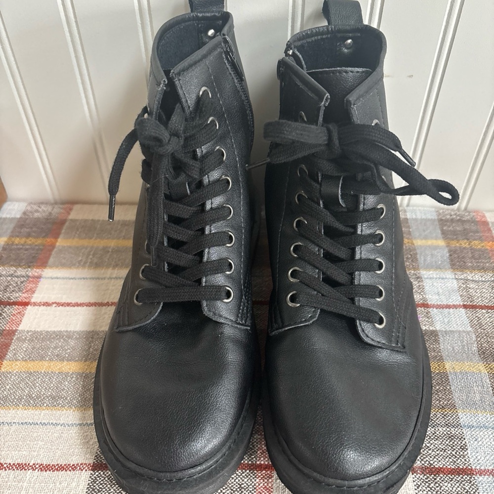 Steve Madden Black Combat Boots with Leather Finish
